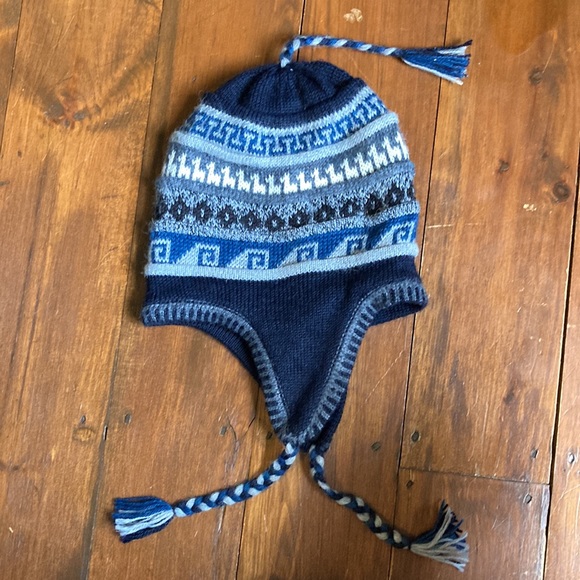 Winter Hat with Llama print | Unbranded - Picture 3 of 4